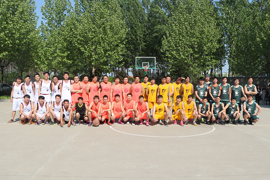 青春無(wú)畏，逐夢(mèng)揚(yáng)威！河南青峰屆“創(chuàng)新杯”員工籃球聯(lián)賽首戰(zhàn)圓滿落幕！